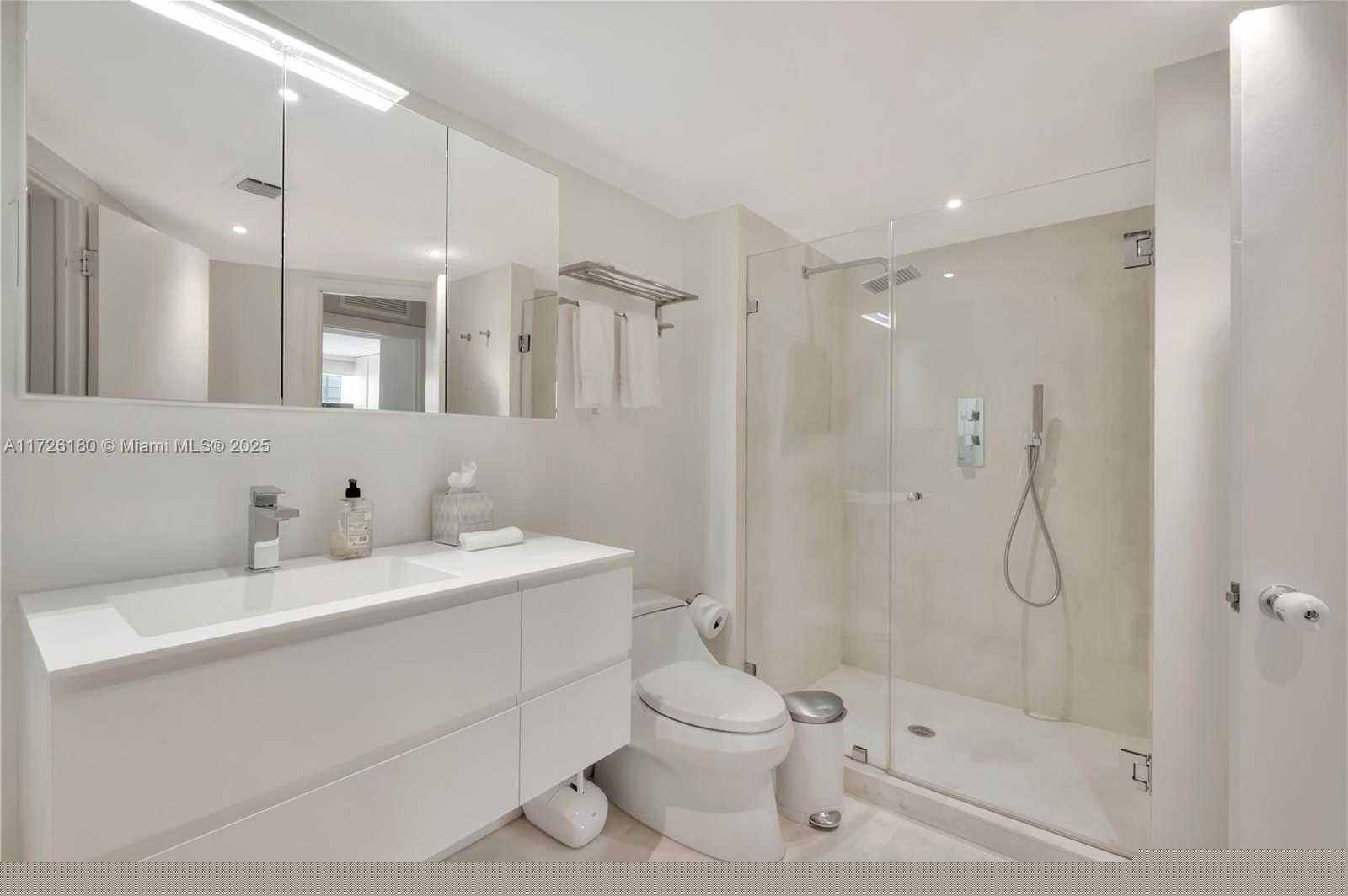 Small Image of 1121 CRANDON BLVD #F1102, Key Biscayne Number 15