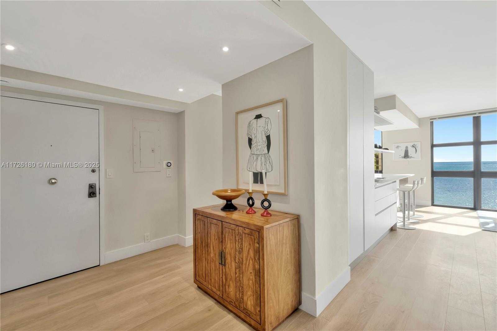 Small Image of 1121 CRANDON BLVD #F1102, Key Biscayne Number 7