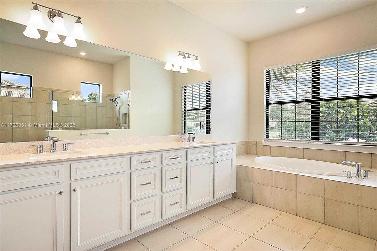 Small Image of 9117 BALSAMO DR, Palm Beach Gardens Number 19