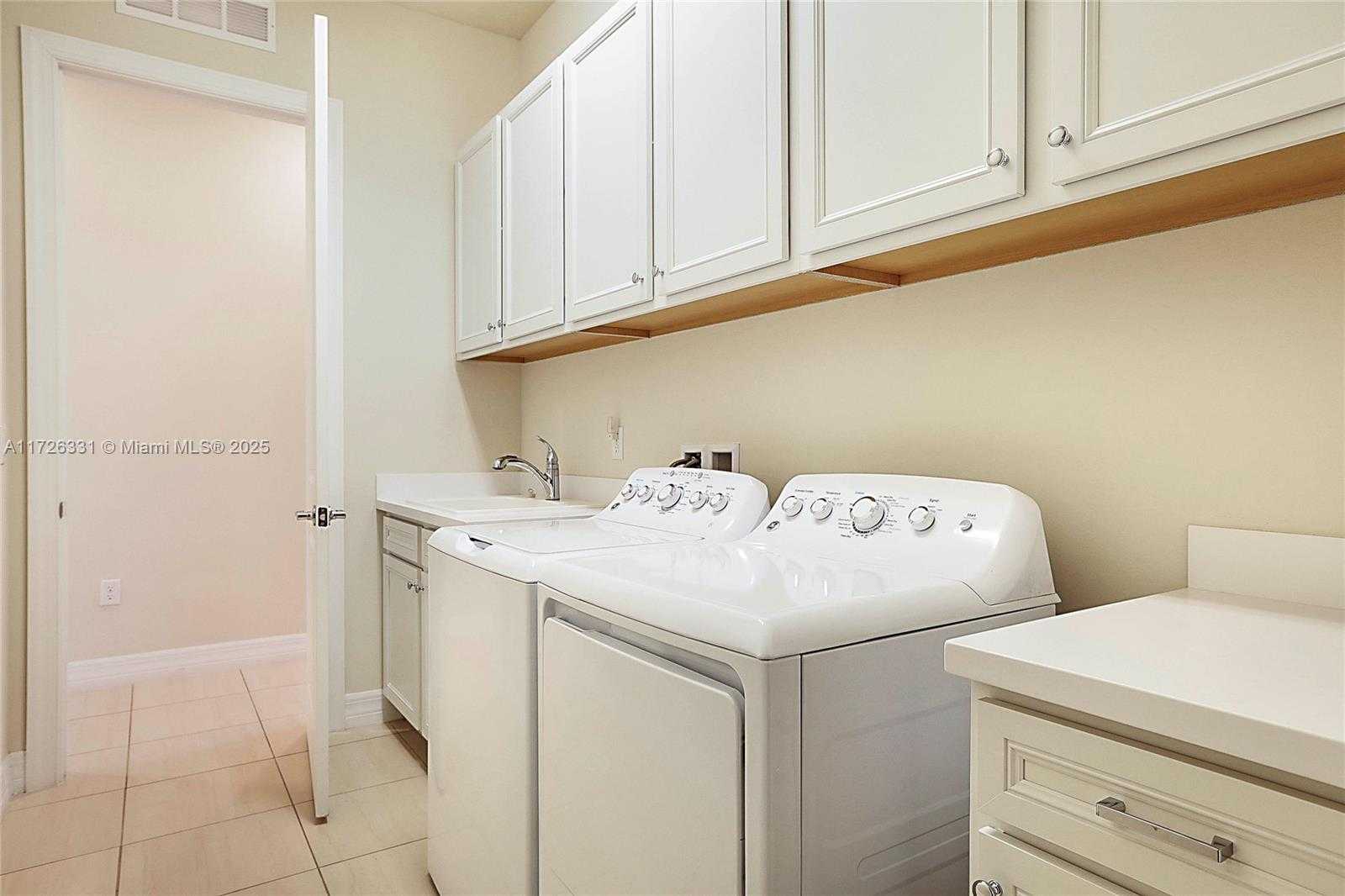 Small Image of 9117 BALSAMO DR, Palm Beach Gardens Number 26