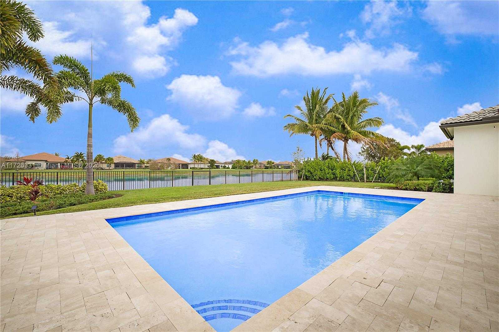 Small Image of 9117 BALSAMO DR, Palm Beach Gardens Number 30