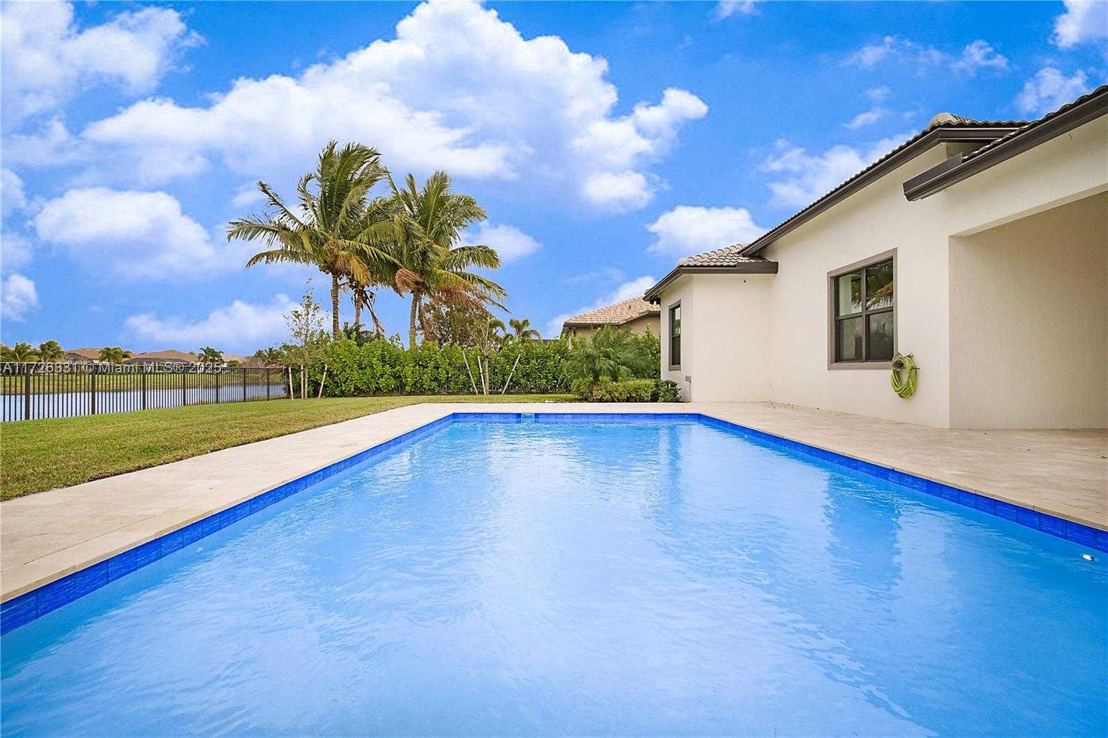 Small Image of 9117 BALSAMO DR, Palm Beach Gardens Number 31