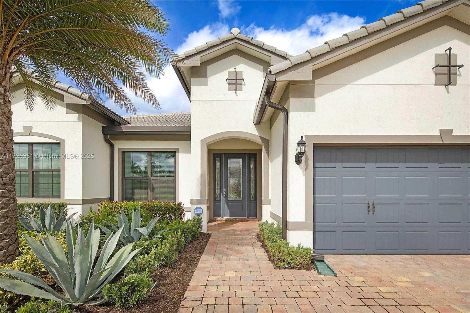 Small Image of 9117 BALSAMO DR, Palm Beach Gardens Number 4