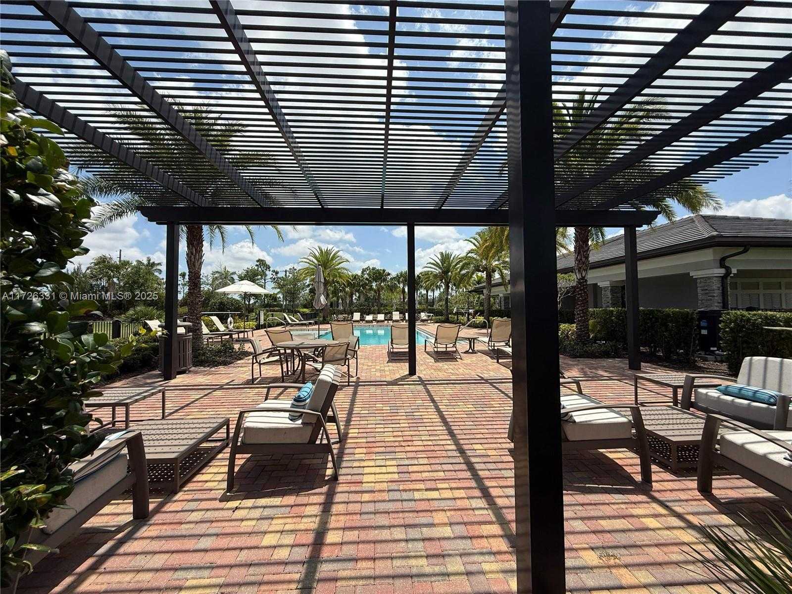 Small Image of 9117 BALSAMO DR, Palm Beach Gardens Number 40