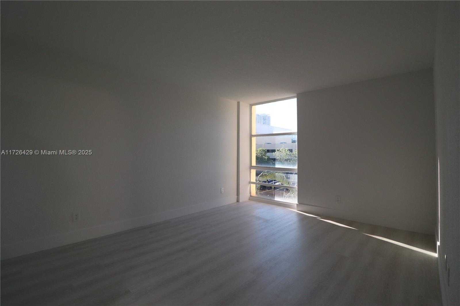 Small Image of 210 172ND ST #332, Sunny Isles Beach Number 10