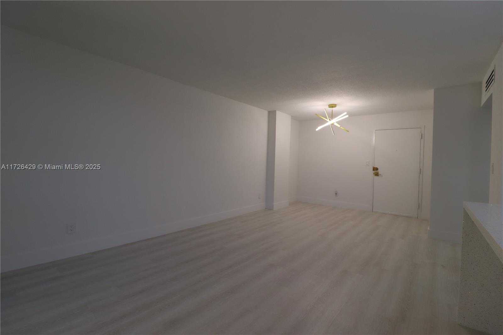 Small Image of 210 172ND ST #332, Sunny Isles Beach Number 4