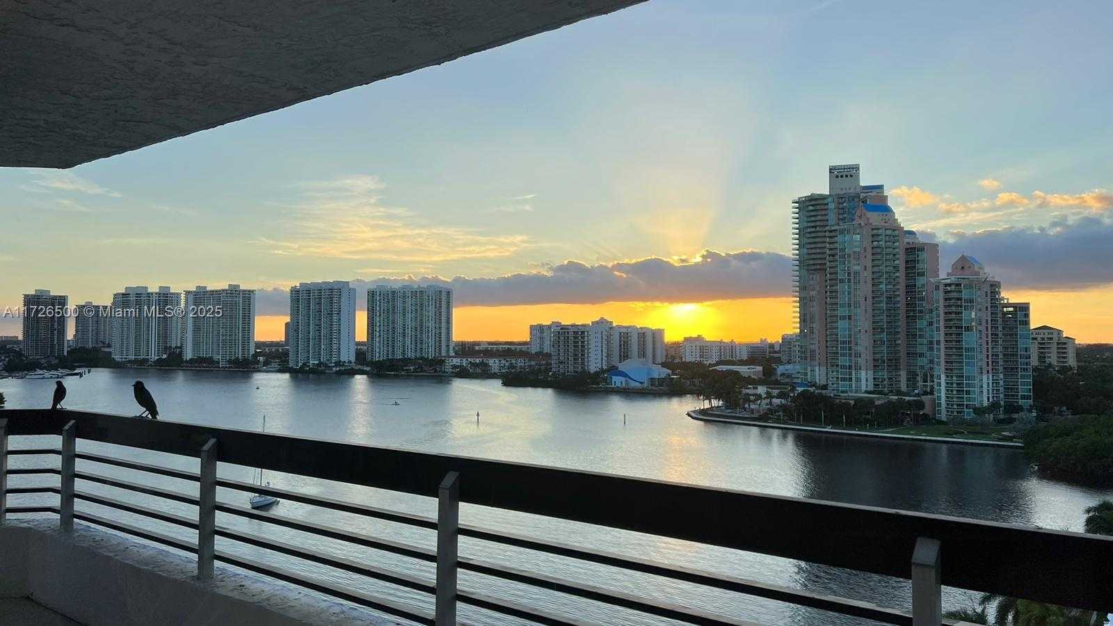 Small Image of 3600 Mystic Pointe Dr, Aventura, FL 33180, USA Number 2