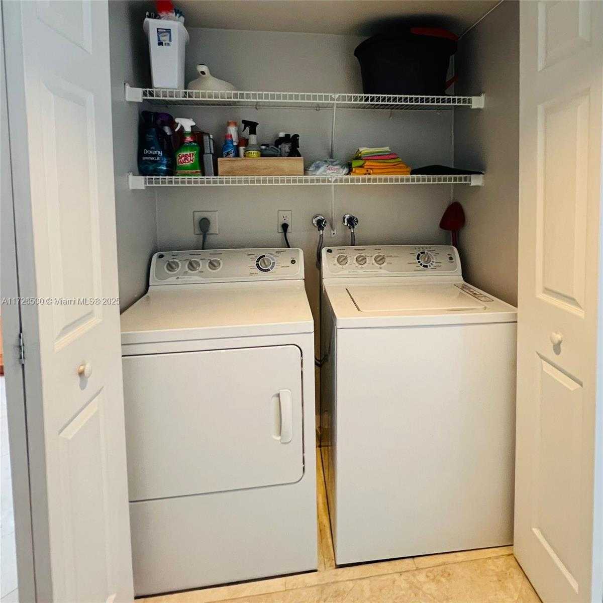 Small Image of 3600 Mystic Pointe Dr, Aventura, FL 33180, USA Number 20