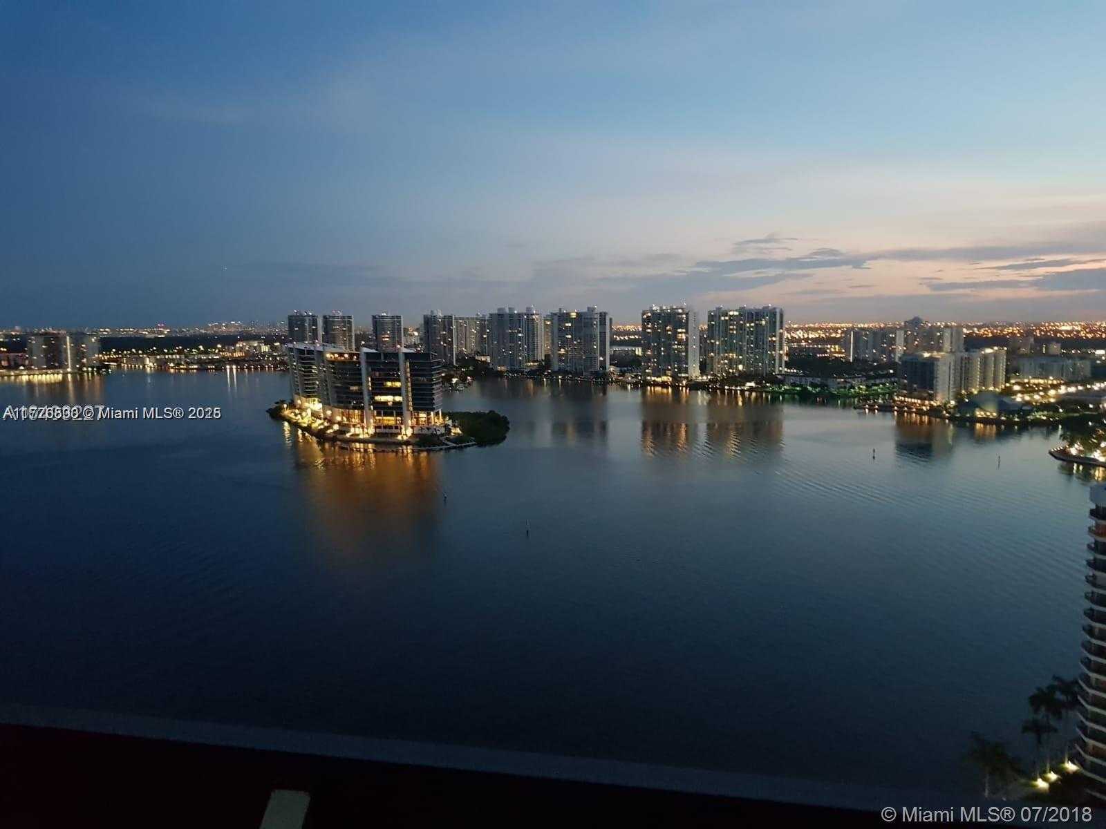 Small Image of 3600 Mystic Pointe Dr, Aventura, FL 33180, USA Number 3