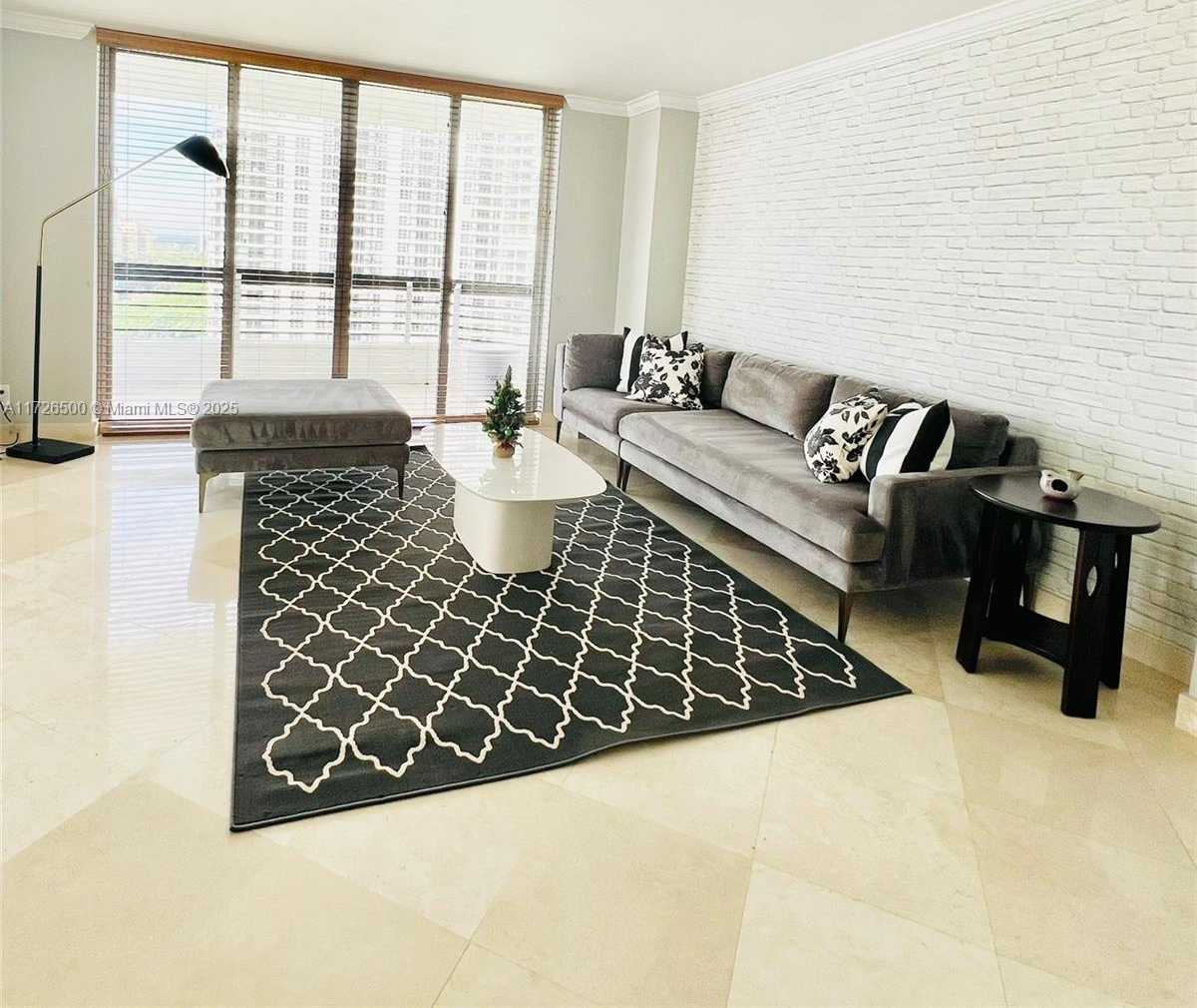 Small Image of 3600 Mystic Pointe Dr, Aventura, FL 33180, USA Number 5