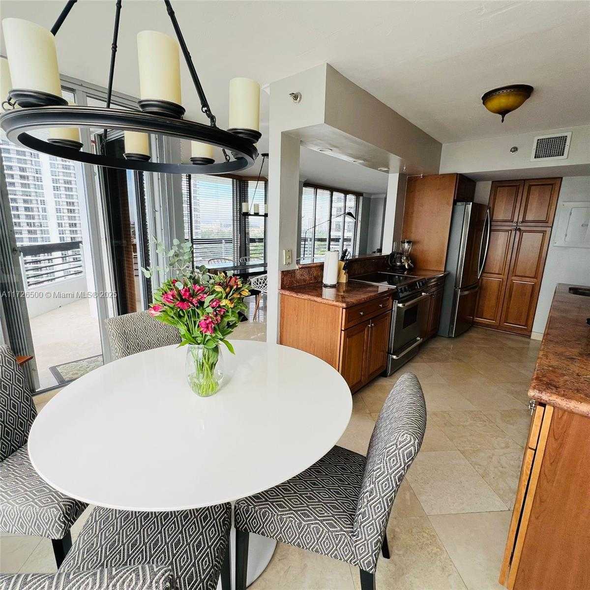 Small Image of 3600 Mystic Pointe Dr, Aventura, FL 33180, USA Number 9