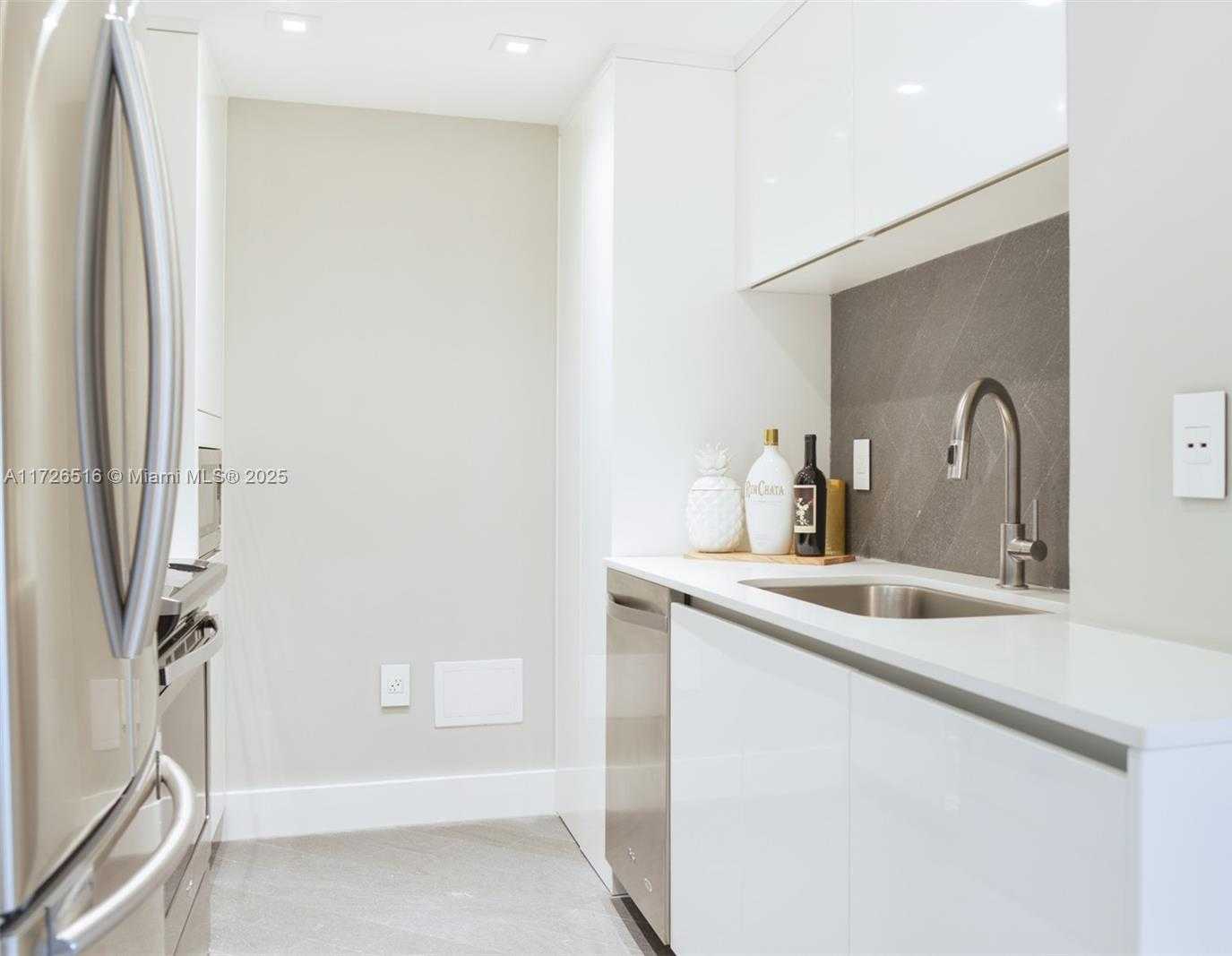 Small Image of 10275 COLLINS AVE #320, Bal Harbour Number 7
