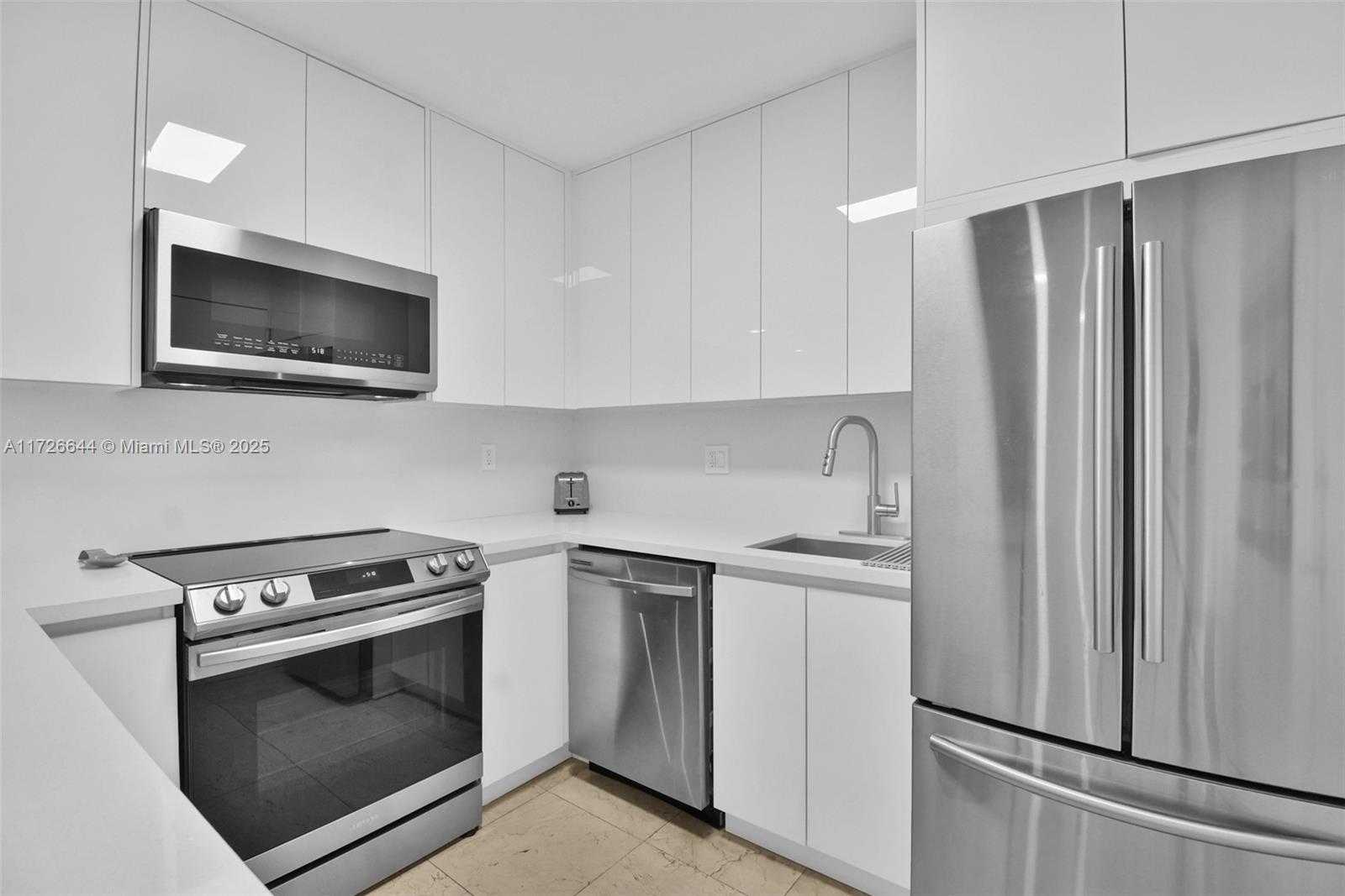 Small Image of 2000 NORTH EAST 135TH ST #411, North Miami Number 24