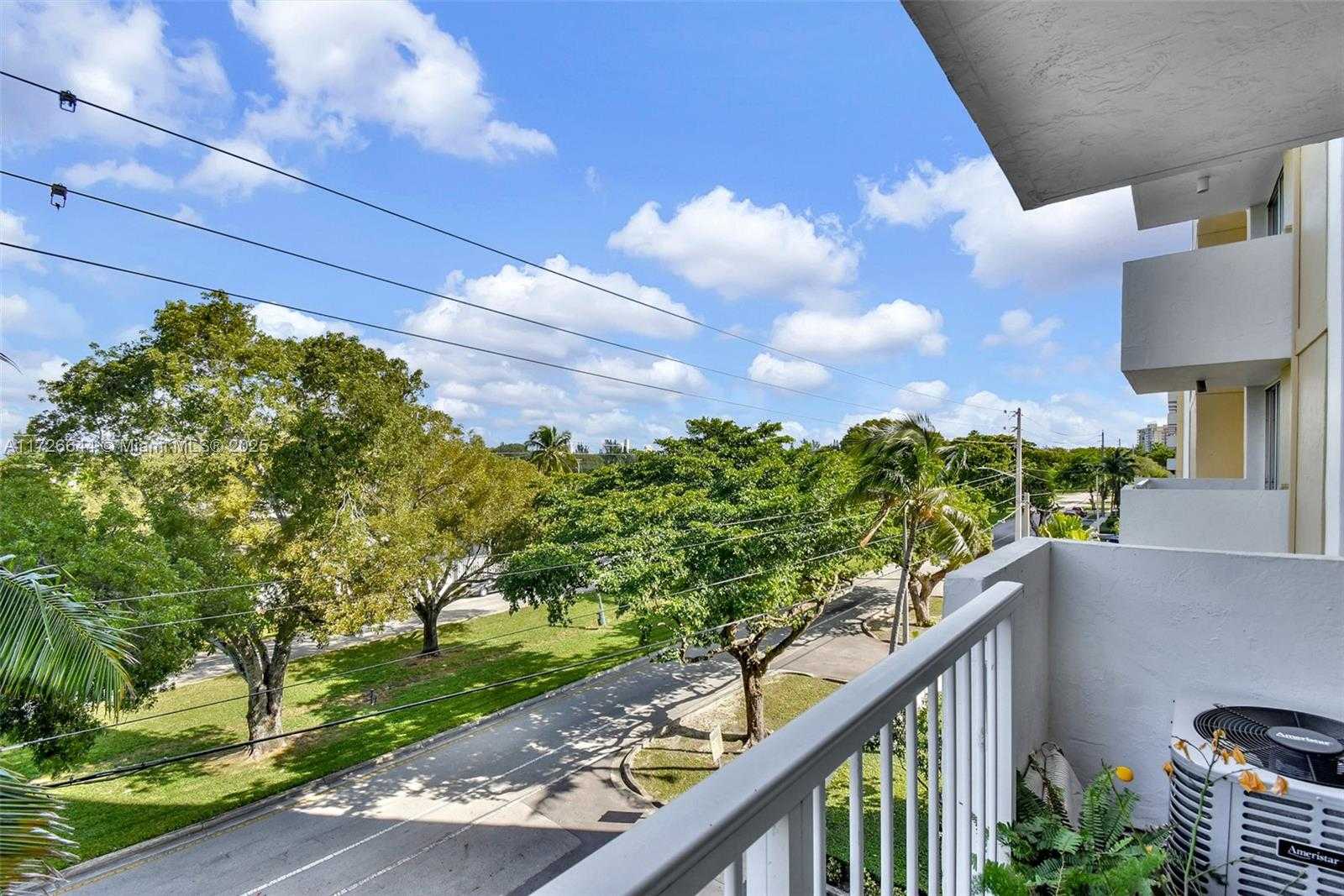 Small Image of 2000 NORTH EAST 135TH ST #411, North Miami Number 40