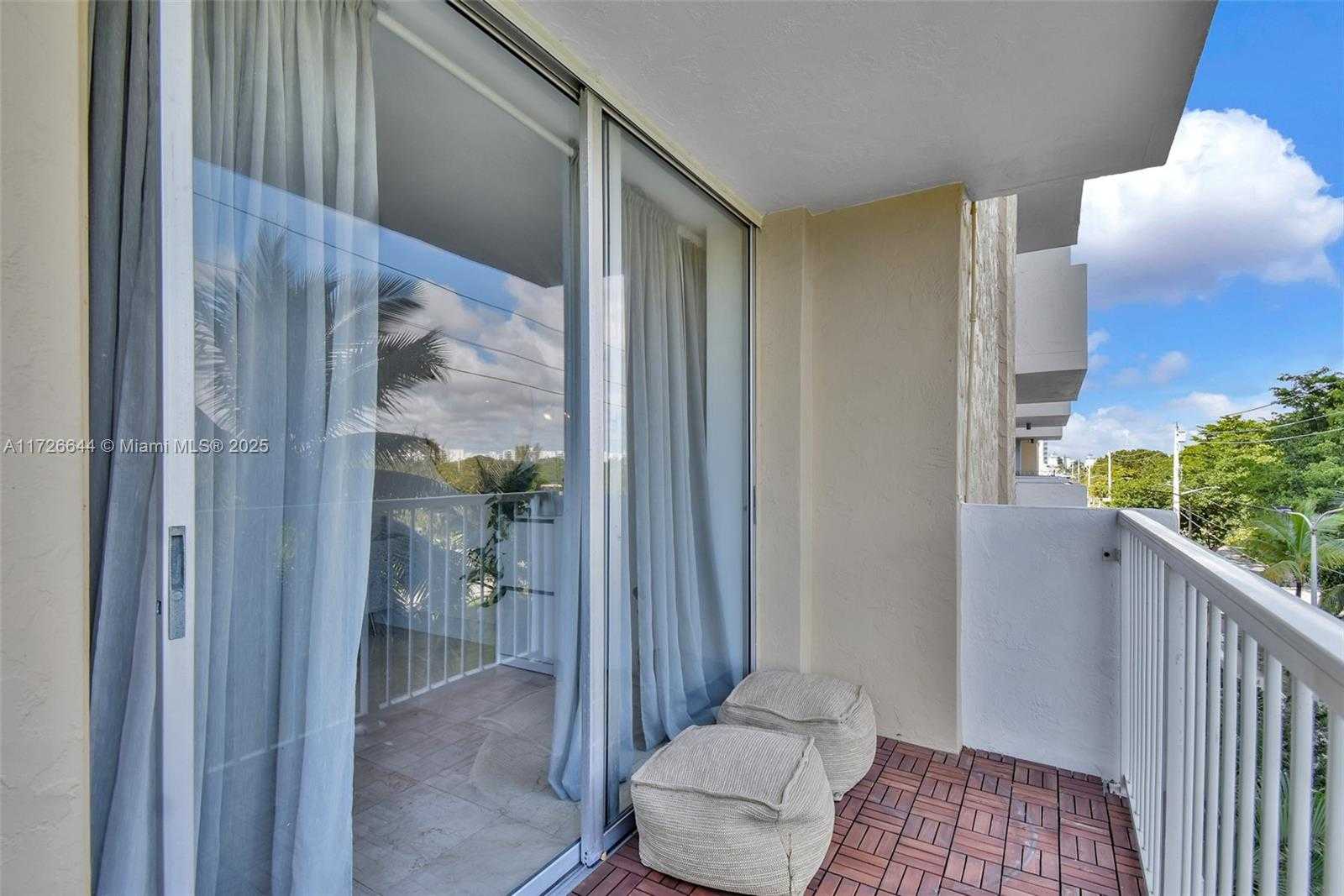Small Image of 2000 NORTH EAST 135TH ST #411, North Miami Number 42