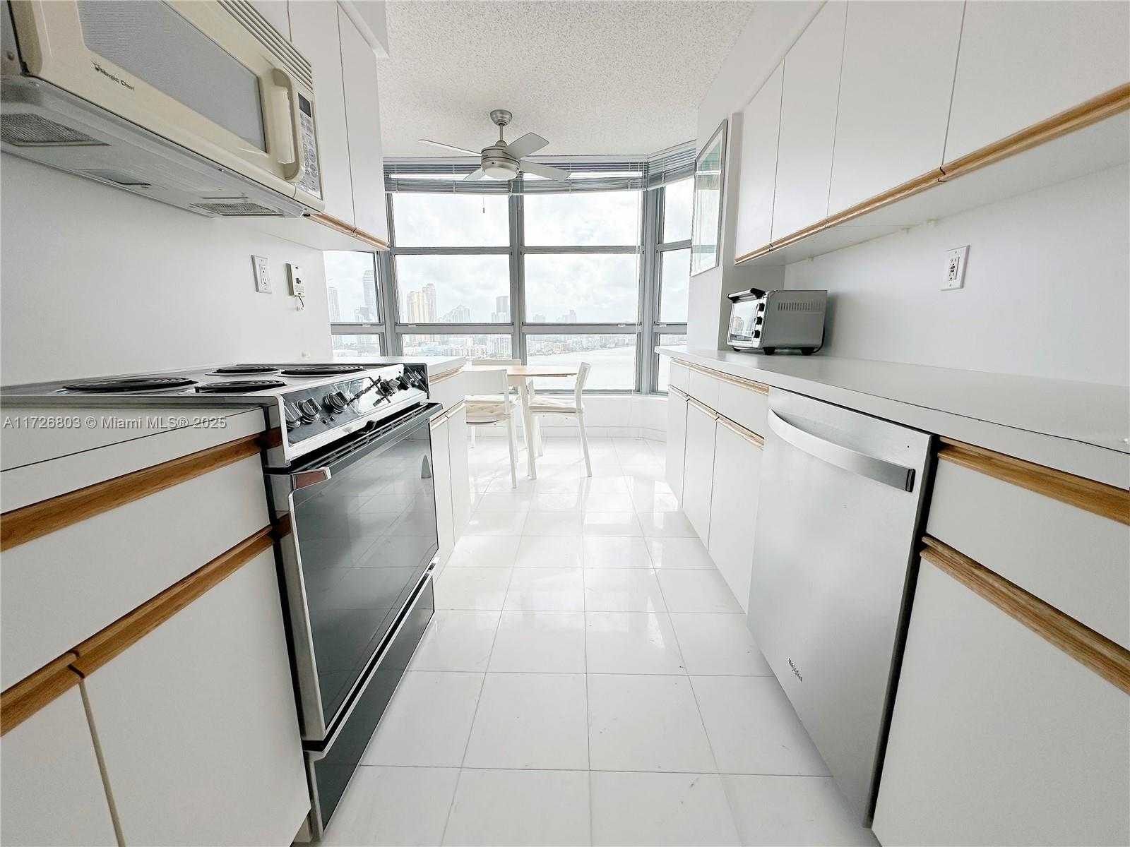 Small Image of 19101 NORTH EAST 36TH CT #2112, Aventura Number 10