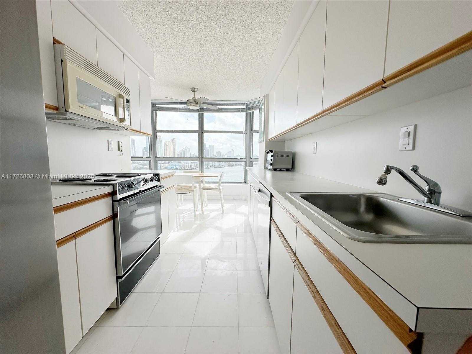 Small Image of 19101 NORTH EAST 36TH CT #2112, Aventura Number 11