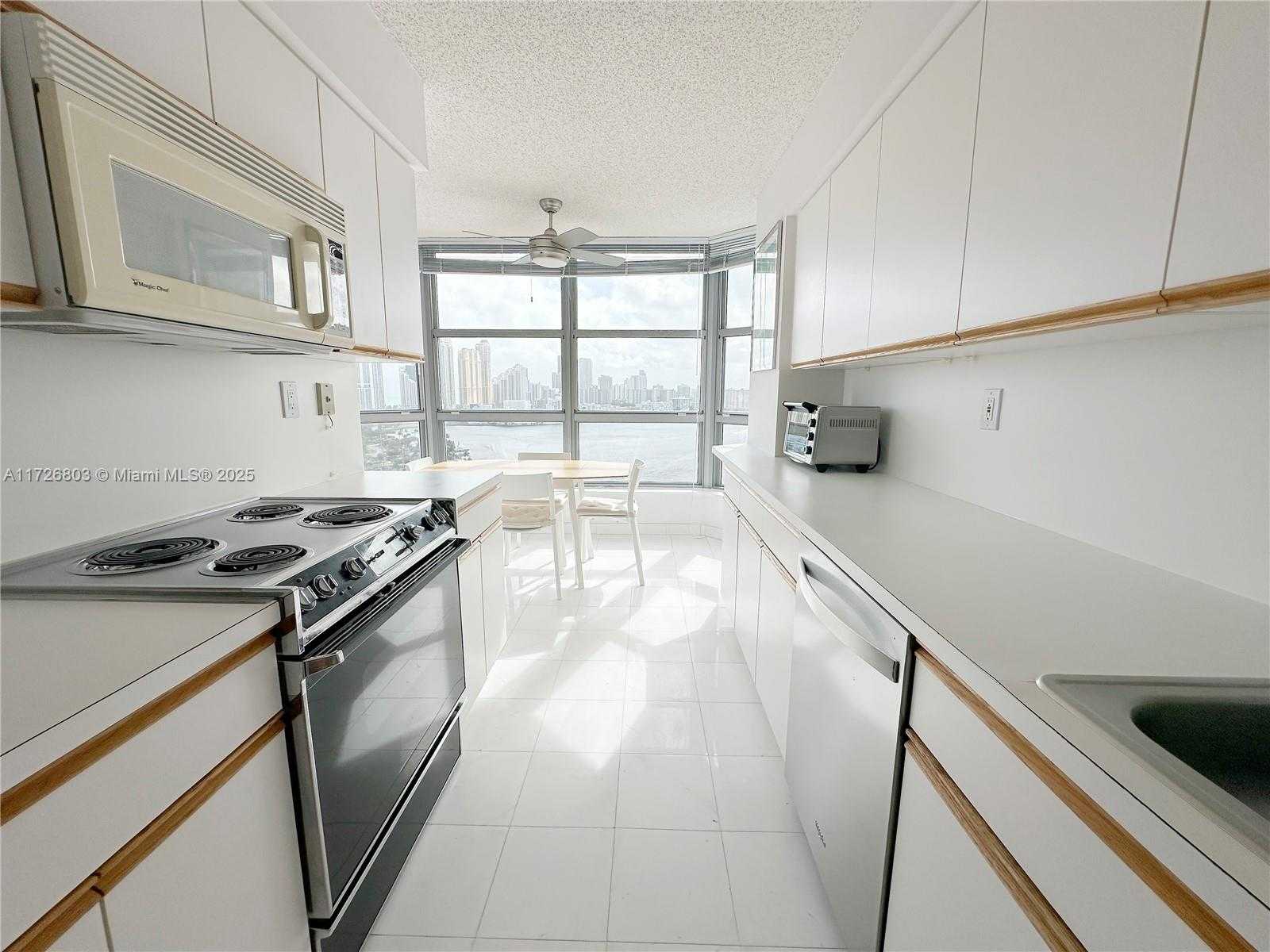Small Image of 19101 NORTH EAST 36TH CT #2112, Aventura Number 12
