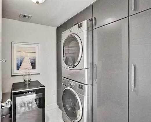Small Image of 18000 NORTH BAY RD #203, Sunny Isles Beach Number 17