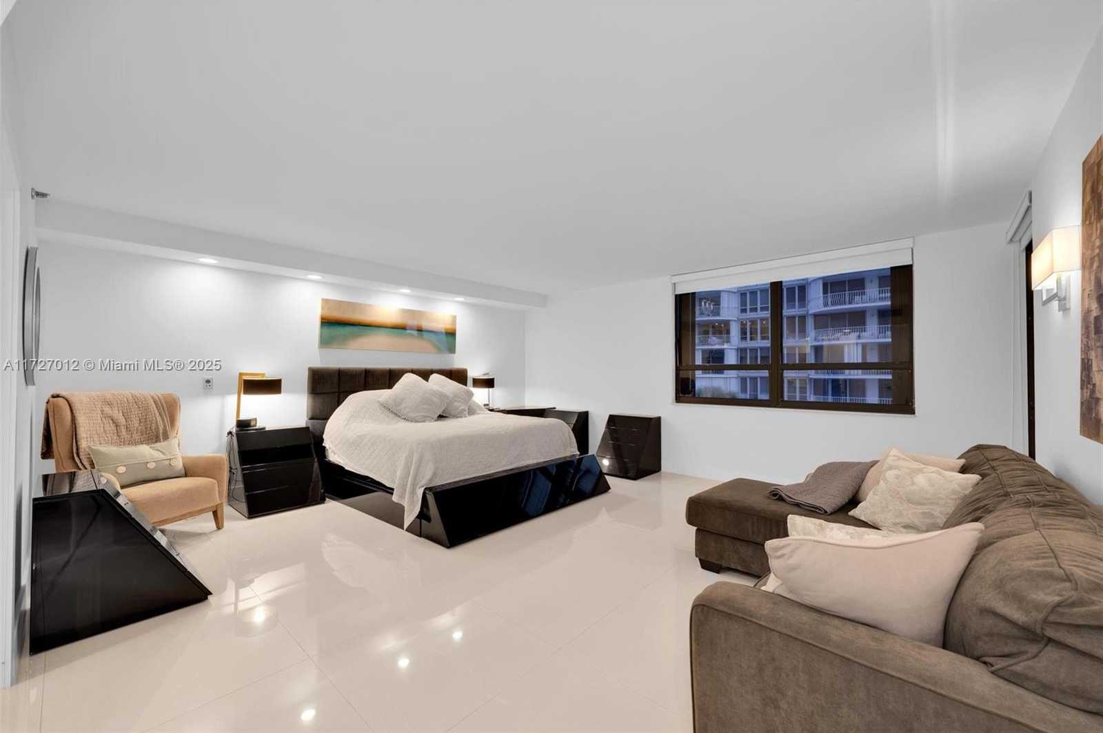 Small Image of 10175 COLLINS AVE #308, Bal Harbour Number 25
