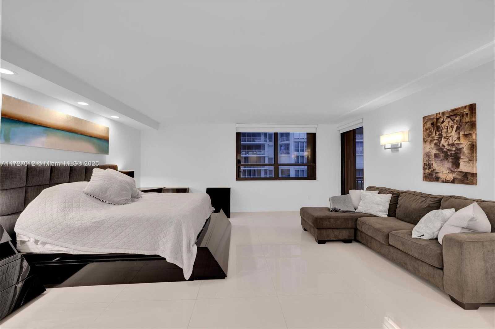 Small Image of 10175 COLLINS AVE #308, Bal Harbour Number 26