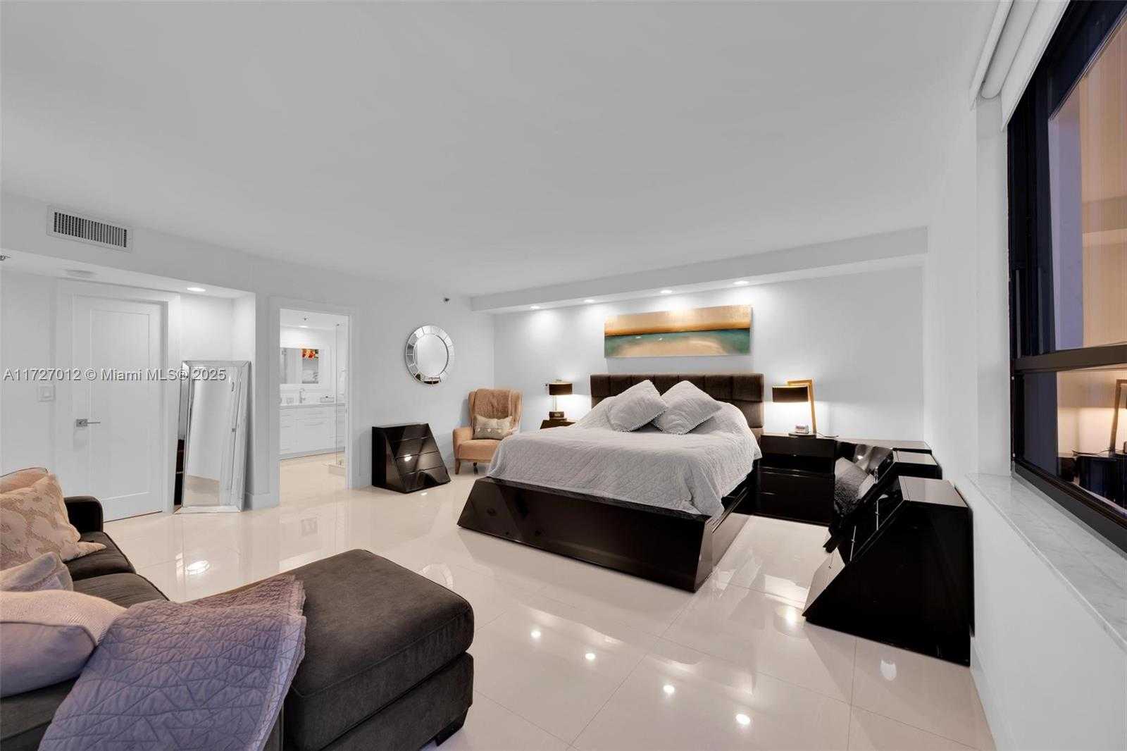 Small Image of 10175 COLLINS AVE #308, Bal Harbour Number 27