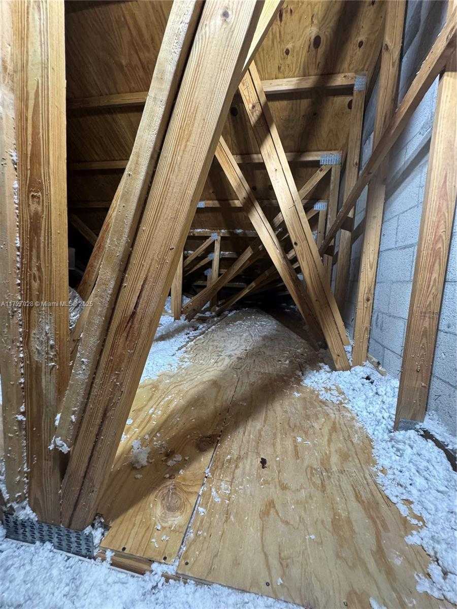 Imagen de Pequeño Objeto