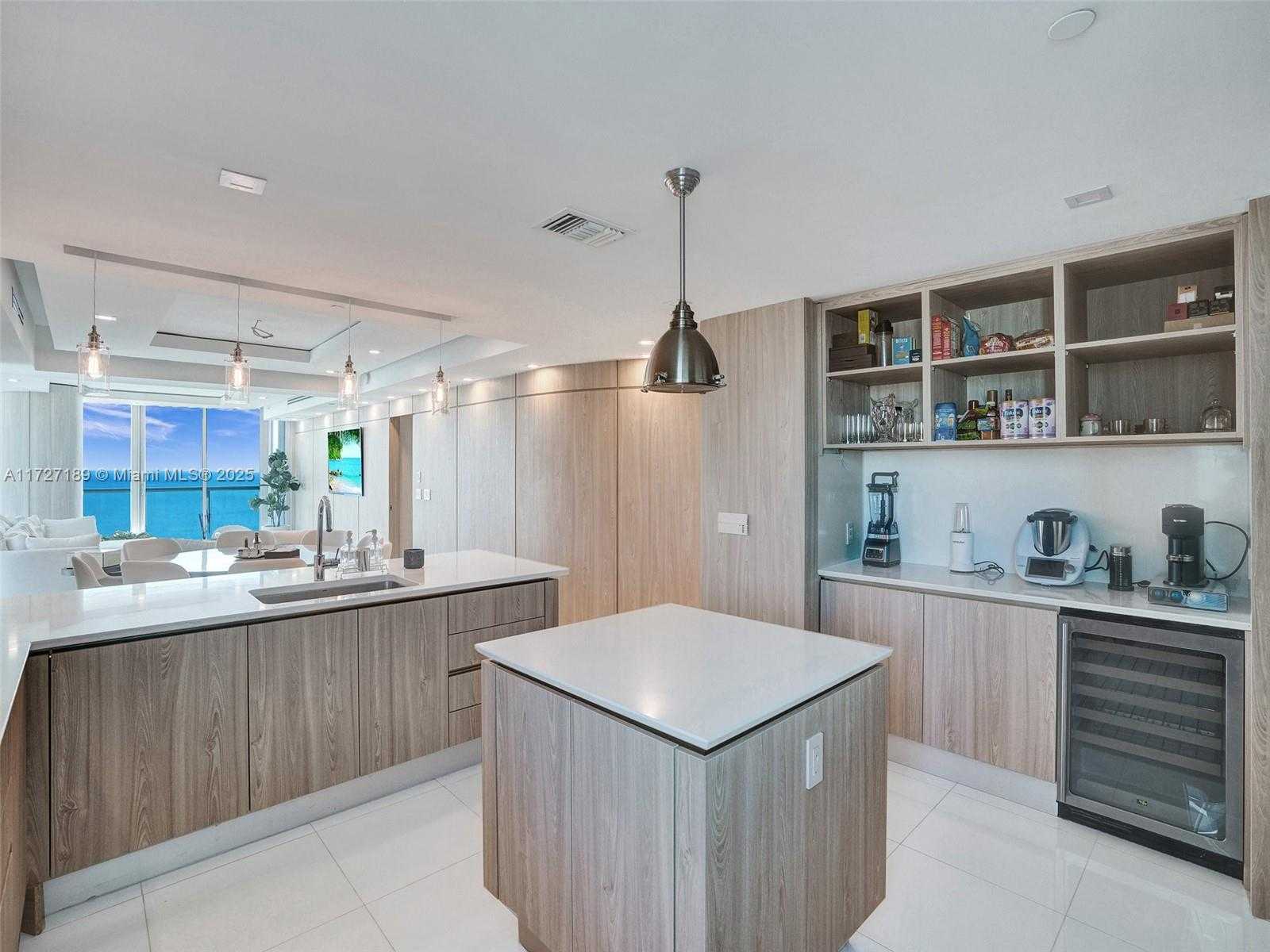 Small Image of 17001 COLLINS AVE #2308, Sunny Isles Beach Number 10