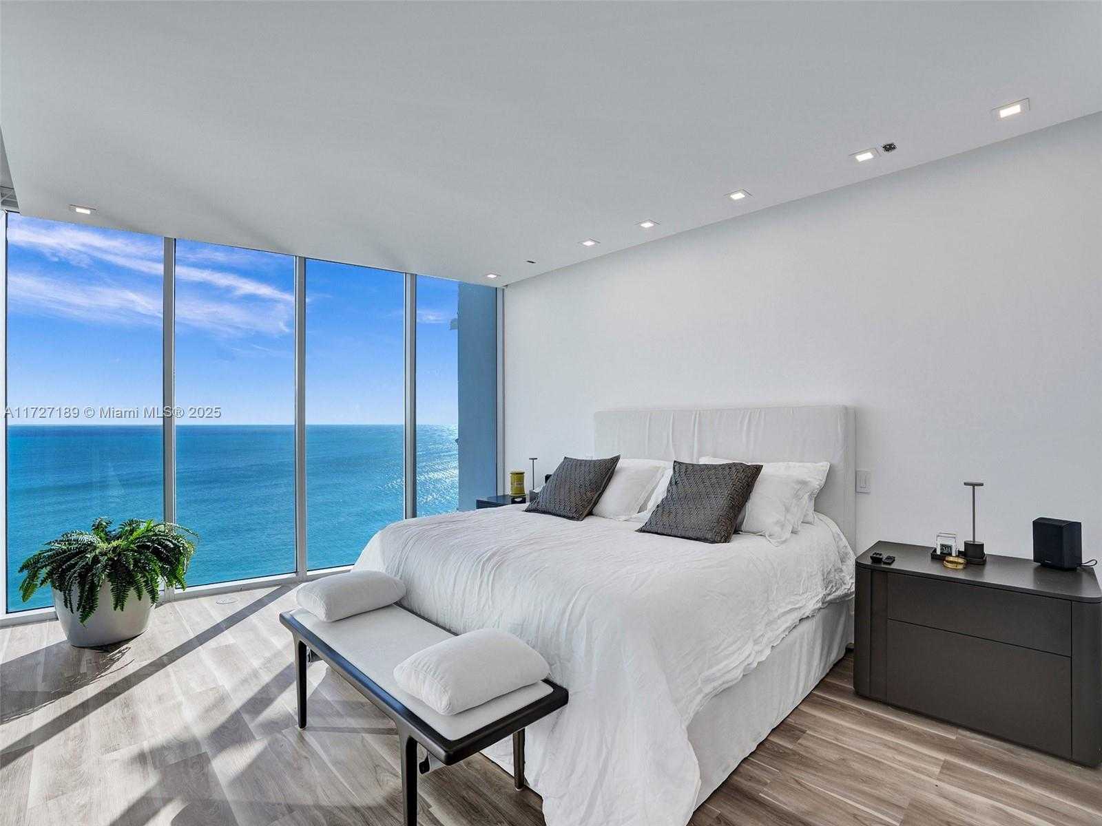 Small Image of 17001 COLLINS AVE #2308, Sunny Isles Beach Number 19