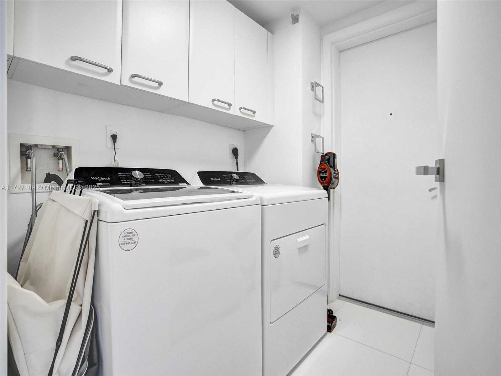 Small Image of 17001 COLLINS AVE #2308, Sunny Isles Beach Number 24