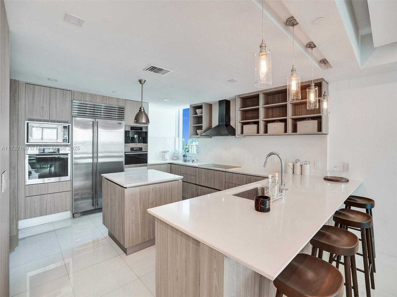Small Image of 17001 COLLINS AVE #2308, Sunny Isles Beach Number 9