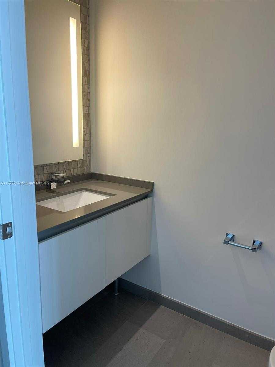 Small Image of 88 SOUTH WEST 7TH ST #3708, Miami Number 18