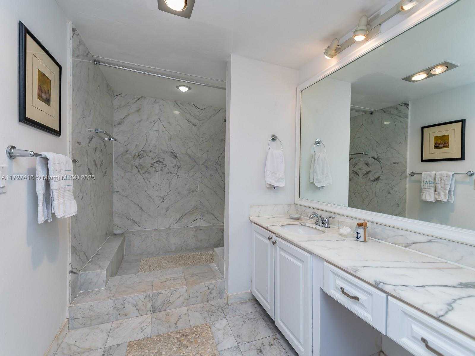 Small Image of 155 OCEAN LANE DR #107, Key Biscayne Number 14