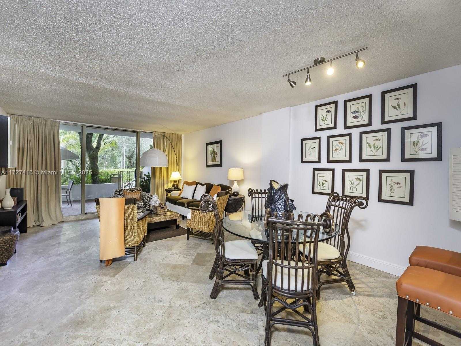 Small Image of 155 OCEAN LANE DR #107, Key Biscayne Number 3