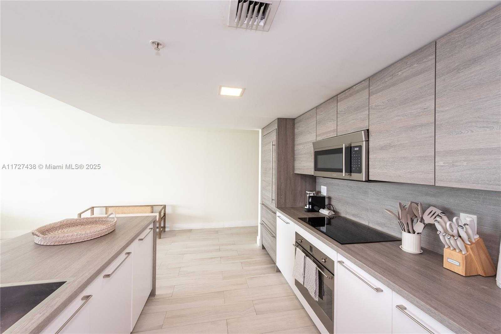 Small Image of 400 SUNNY ISLES BLVD #1518, Sunny Isles Beach Number 13