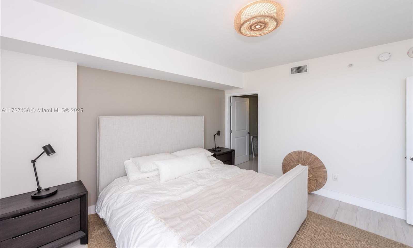 Small Image of 400 SUNNY ISLES BLVD #1518, Sunny Isles Beach Number 17