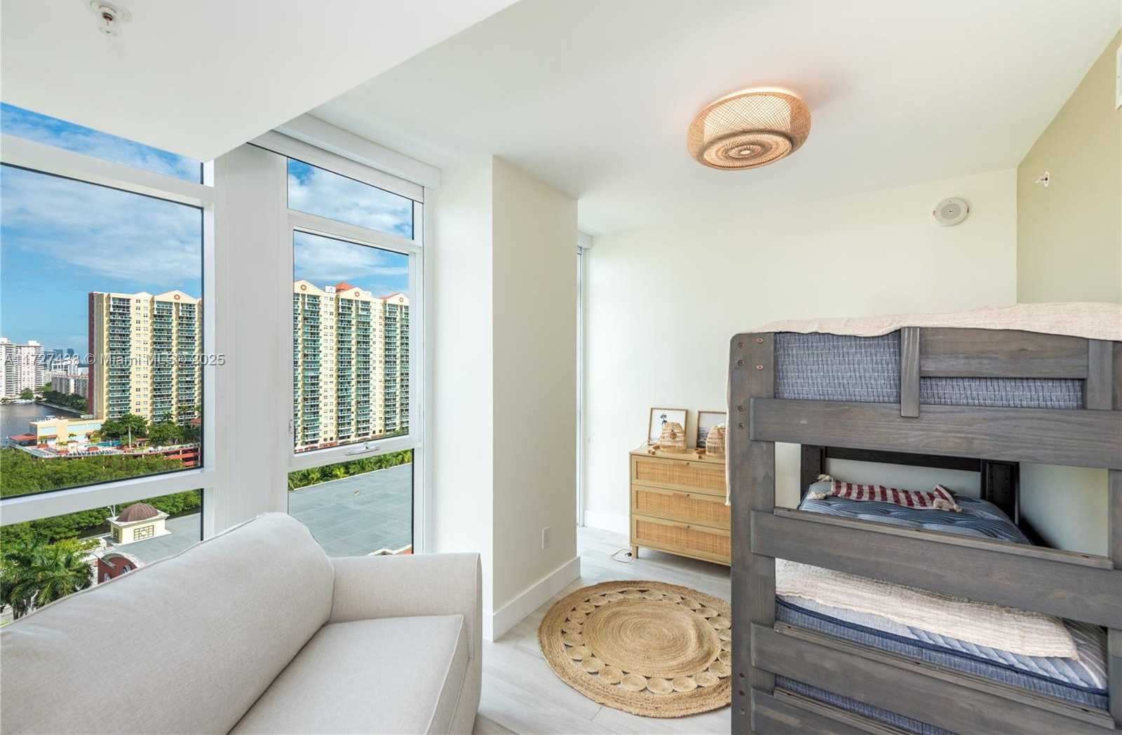 Small Image of 400 SUNNY ISLES BLVD #1518, Sunny Isles Beach Number 21