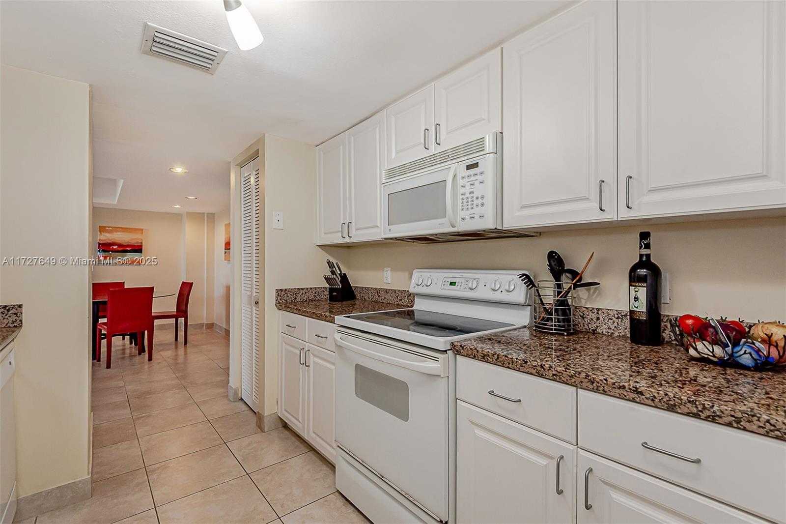 Small Image of 90 ALTON RD #501, Miami Beach Number 11