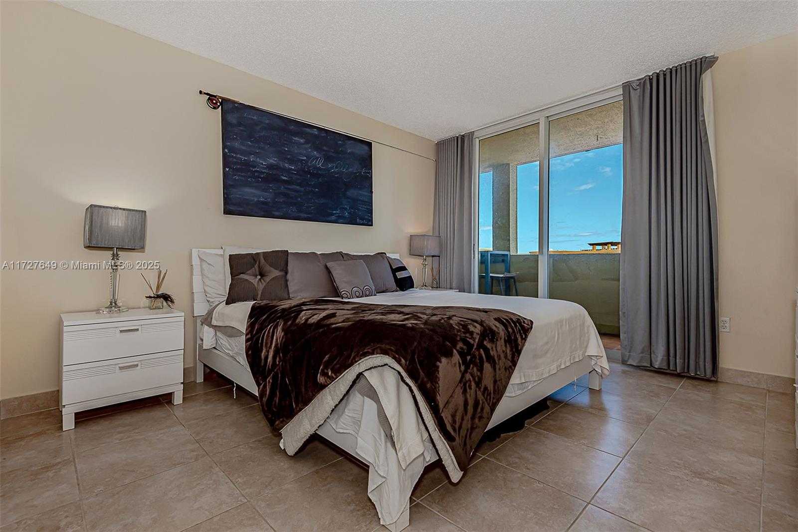 Small Image of 90 ALTON RD #501, Miami Beach Number 16