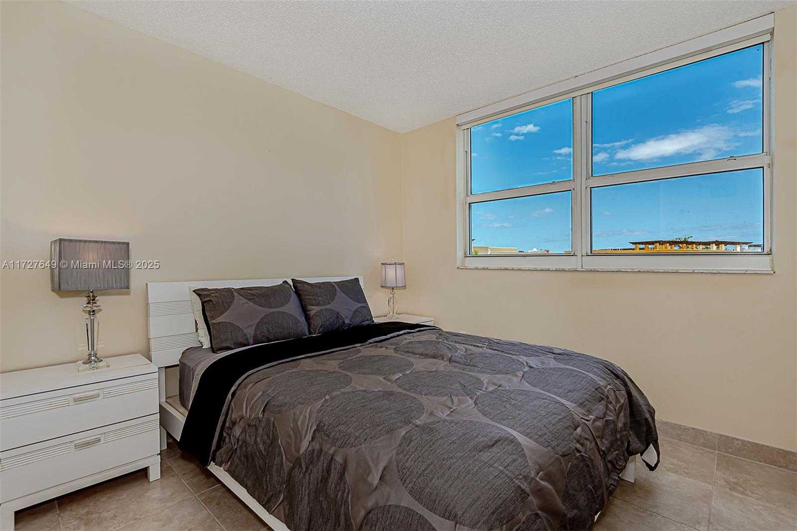 Small Image of 90 ALTON RD #501, Miami Beach Number 21
