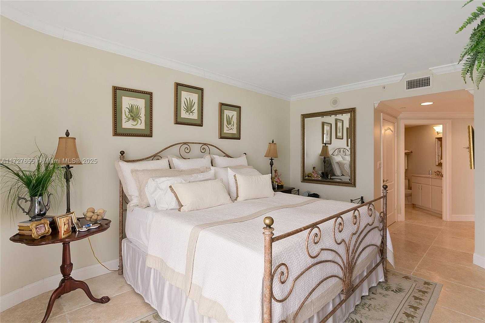 Small Image of 6365 COLLINS AVE #3401, Miami Beach Number 9