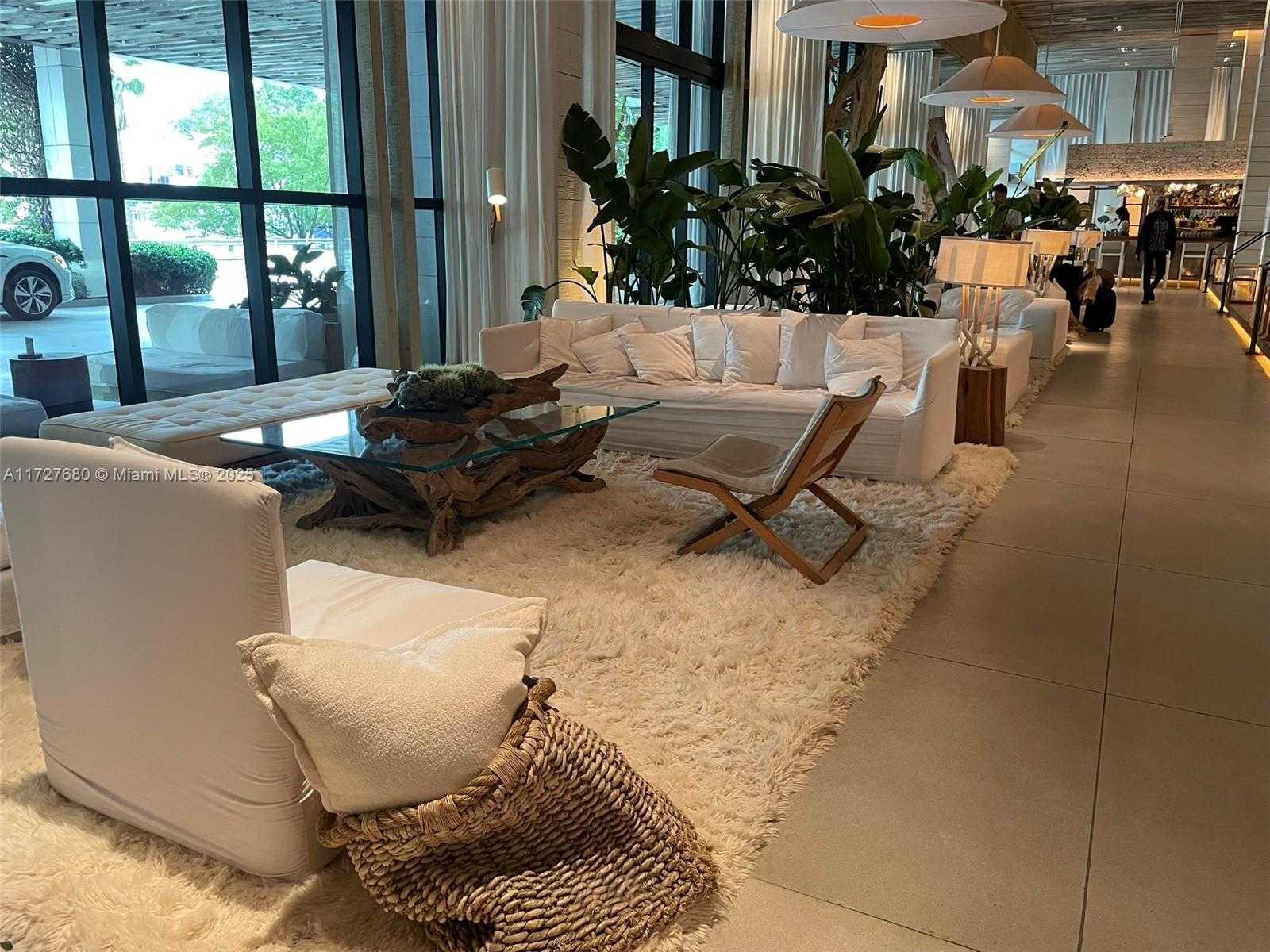 Small Image of 2301 COLLINS AVE #421, Miami Beach Number 14