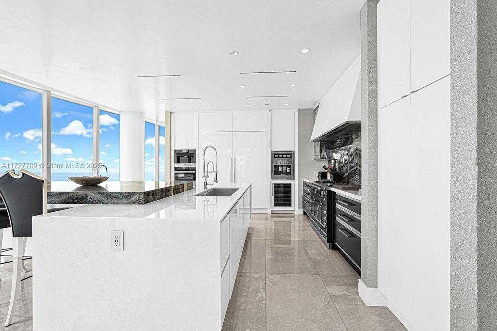 Small Image of 17901 COLLINS AVE #4005, Sunny Isles Beach Number 11