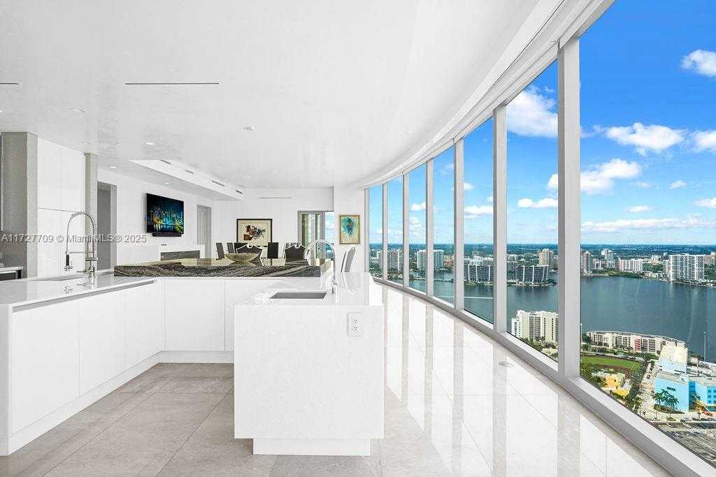 Small Image of 17901 COLLINS AVE #4005, Sunny Isles Beach Number 13