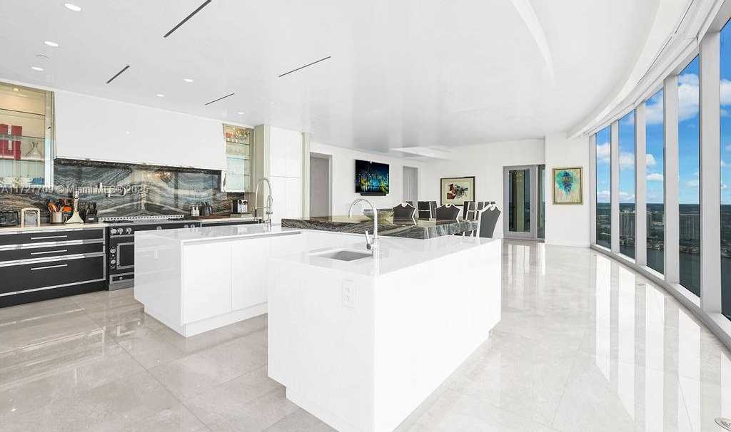 Small Image of 17901 COLLINS AVE #4005, Sunny Isles Beach Number 14