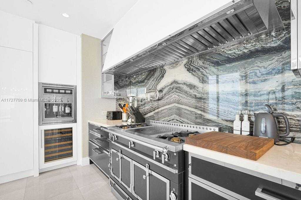 Small Image of 17901 COLLINS AVE #4005, Sunny Isles Beach Number 22