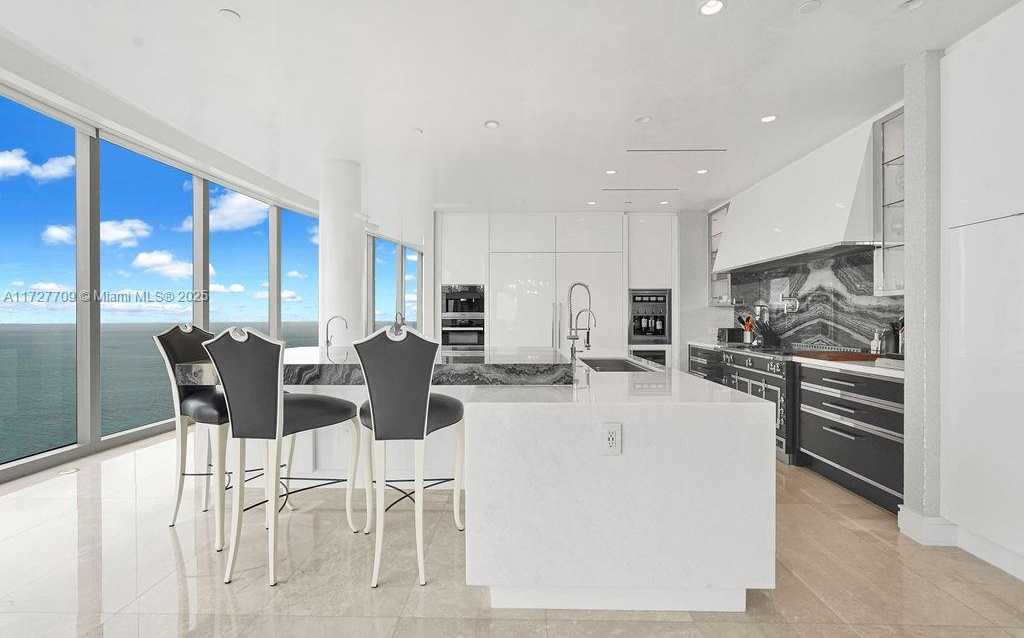 Small Image of 17901 COLLINS AVE #4005, Sunny Isles Beach Number 26