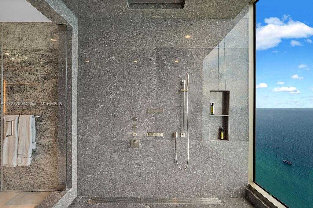 Small Image of 17901 COLLINS AVE #4005, Sunny Isles Beach Number 42
