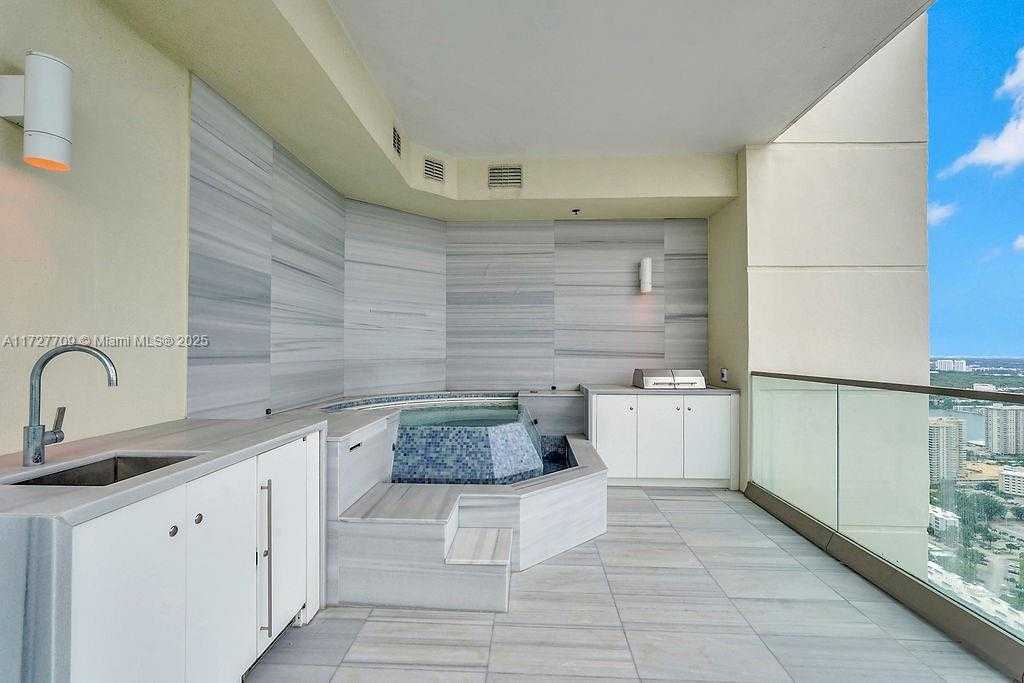 Small Image of 17901 COLLINS AVE #4005, Sunny Isles Beach Number 56