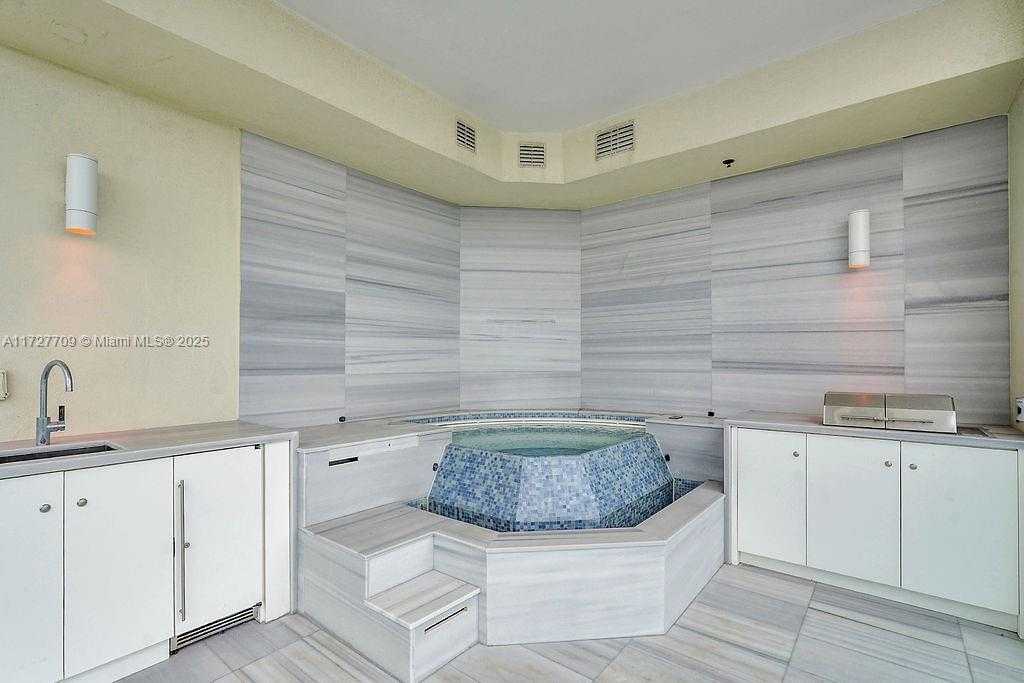 Small Image of 17901 COLLINS AVE #4005, Sunny Isles Beach Number 58